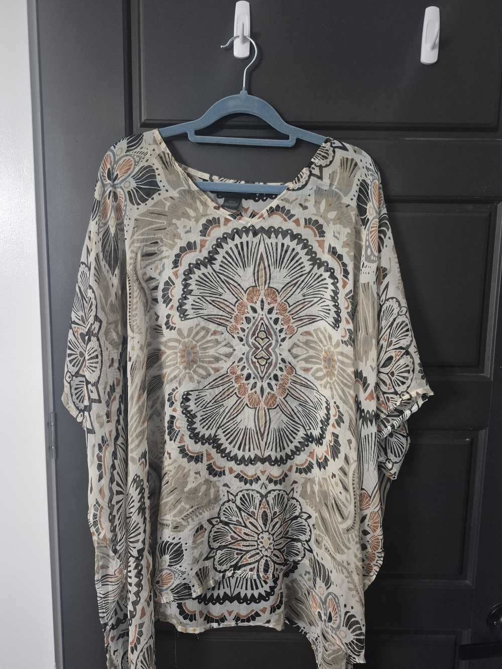 Steve Madden Cream Multi Boho Medallion Kimono Top